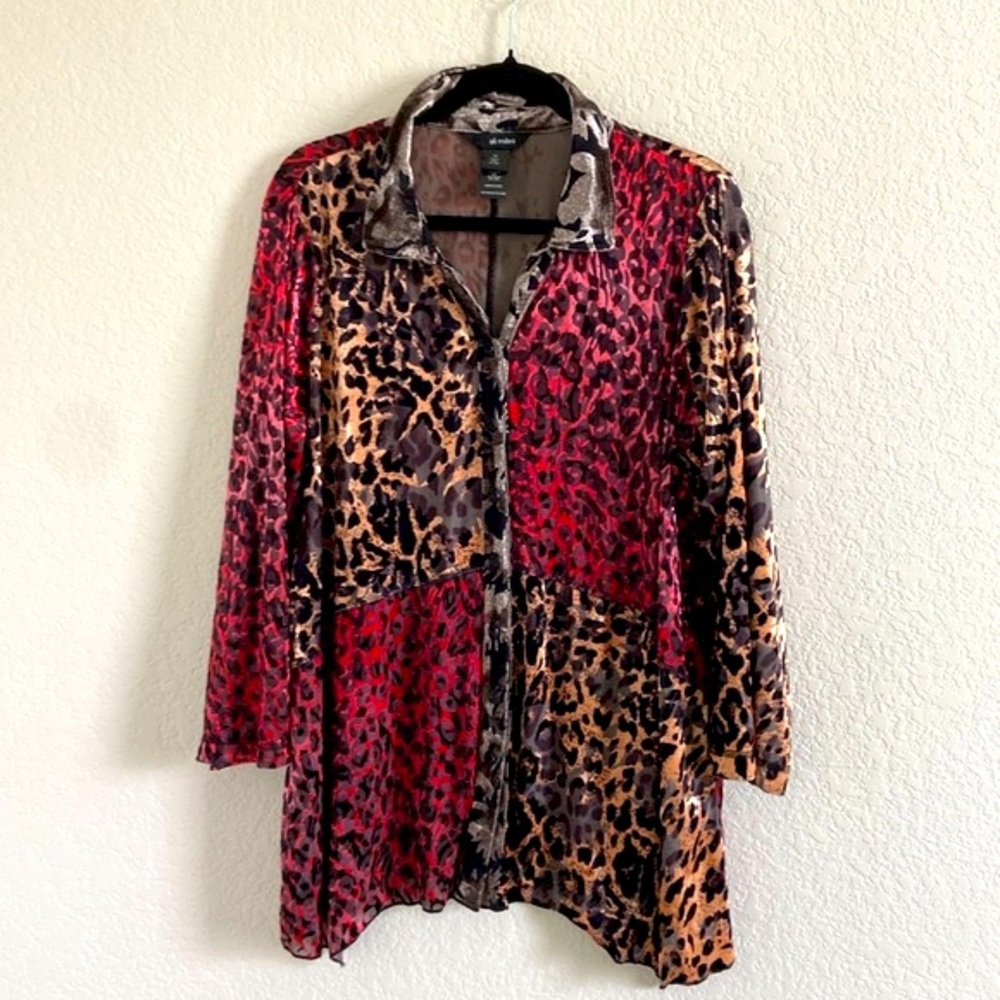 Ali Miles Artsy Leopard Print Velvet Burnout Muliticolor Button Up Top. Size 1X